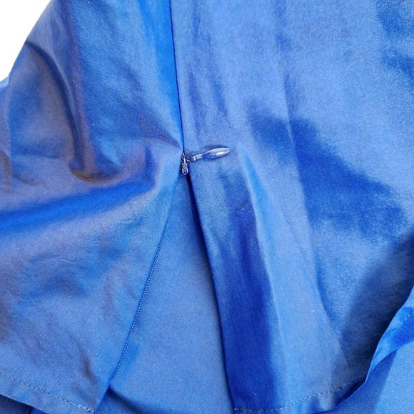 NWOT Ann Taylor " The Carnegie Crop" two-piece shirt and pants set size 4. - Picture 14 of 15